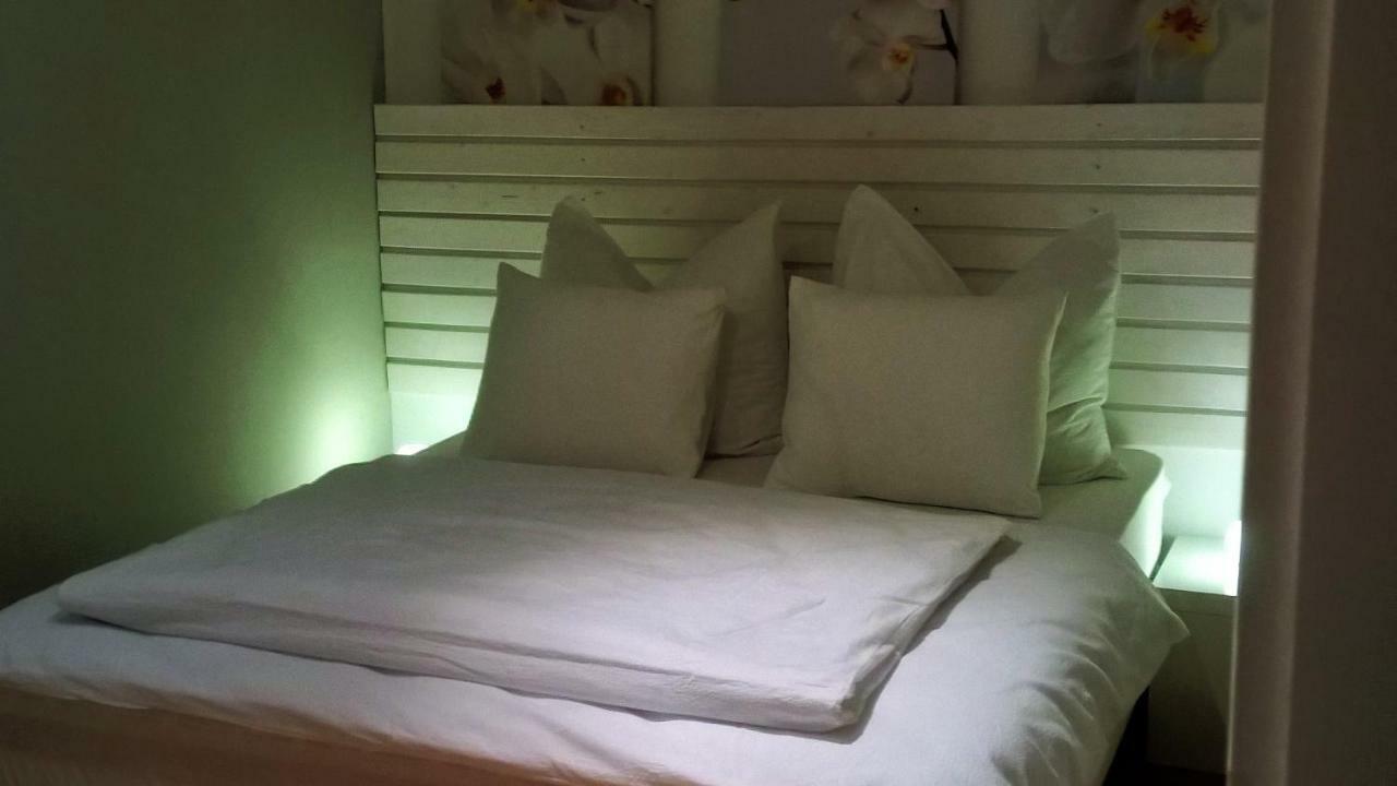 Am Loewenpark Apartment Мелк Екстериор снимка